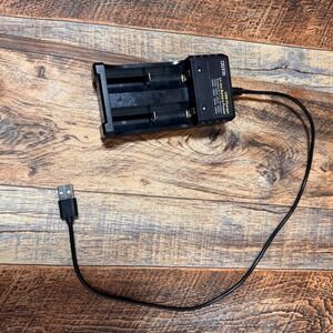 OSTRI USB Charger Li-ion Battery Power Charger 3.7V 10440 26650 18650 Batteries‎